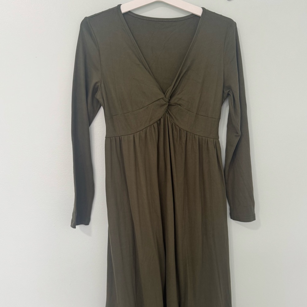 Olive Green Long Sleeve dress - Picture 4 of 5